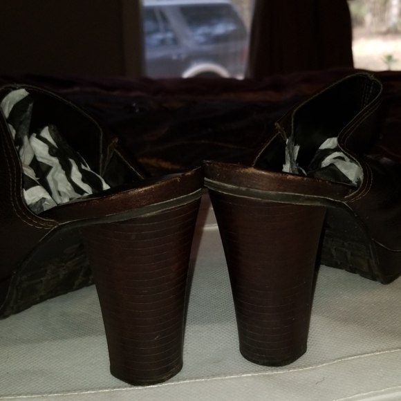 Enzo Angiolini Brown 3 1/2-4 in slip on mules - Picture 5 of 5